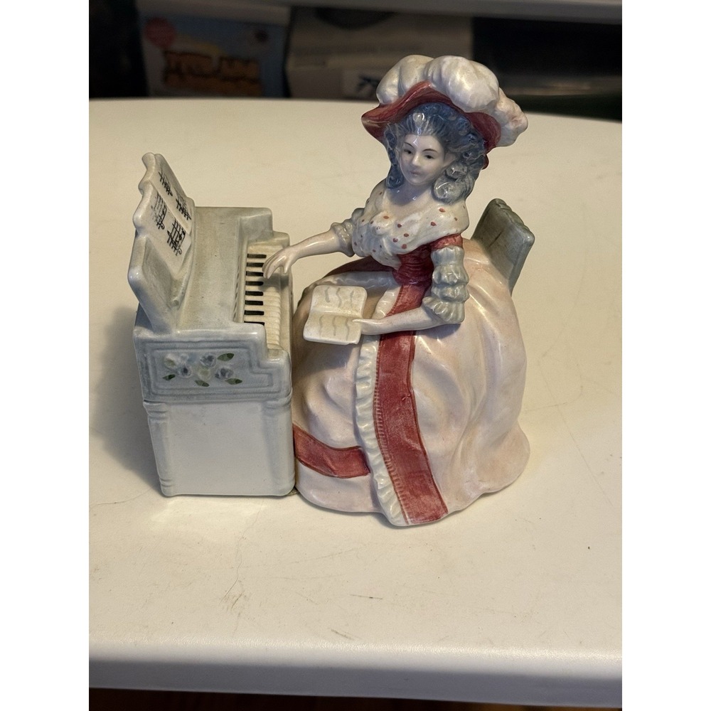 Antique Porcelain Figurines Lady playing Piano,